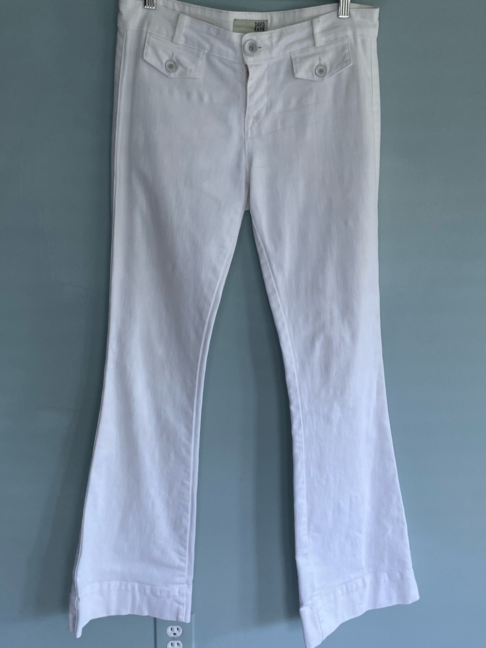 David Kahn White Flared Jeans with Front Flap Pockets
